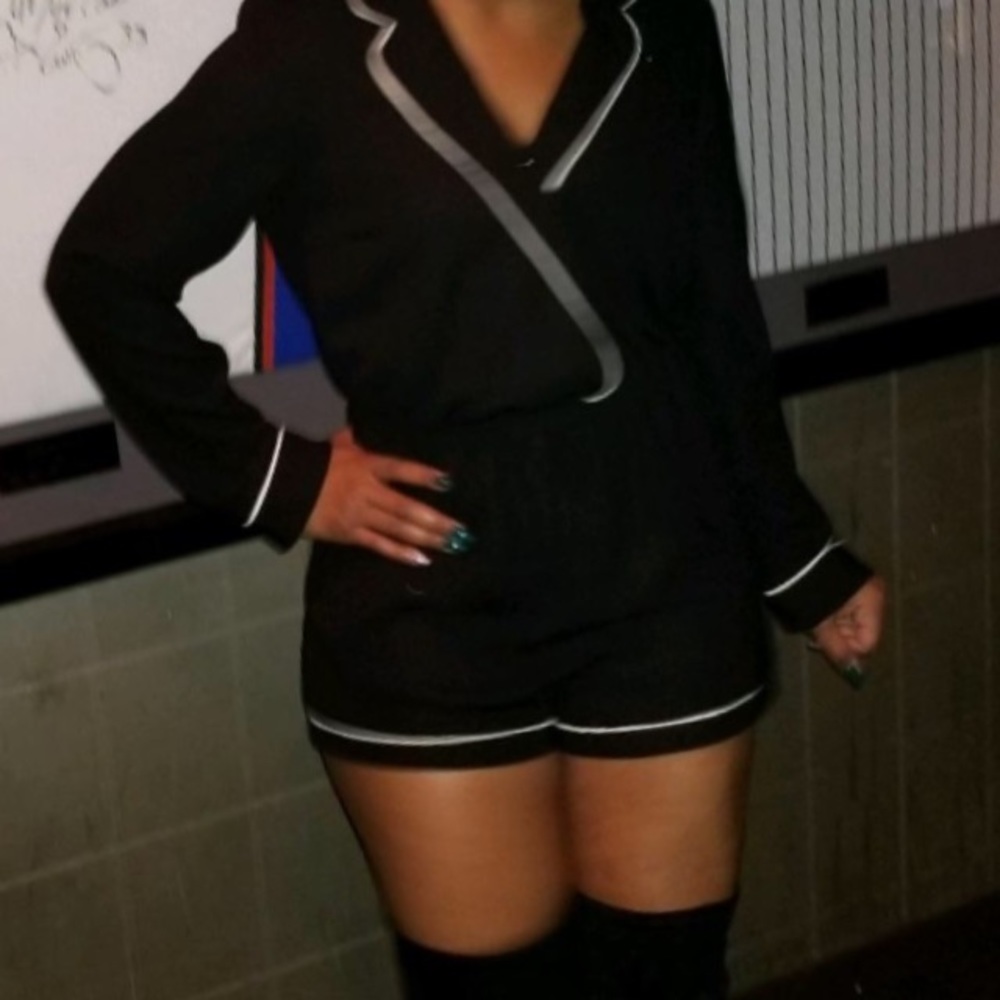 Black romper - Picture 2 of 5